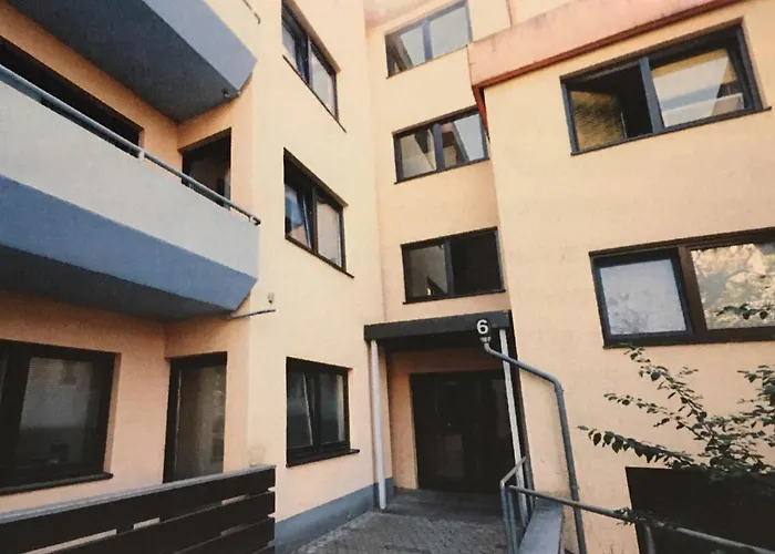 Zwei Mit Balkon Und Stellplatz Voll Moebliert *