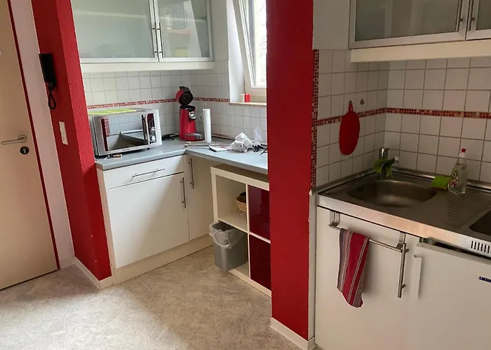 Zwei Mit Balkon Und Stellplatz Voll Moebliert * Trier