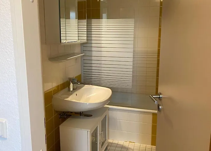 Zwei Mit Balkon Und Stellplatz Voll Moebliert